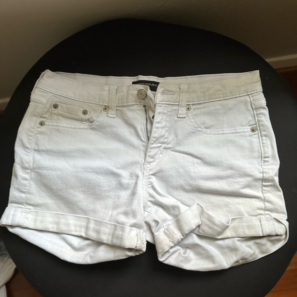 Banana Republic white shorts size 25/0